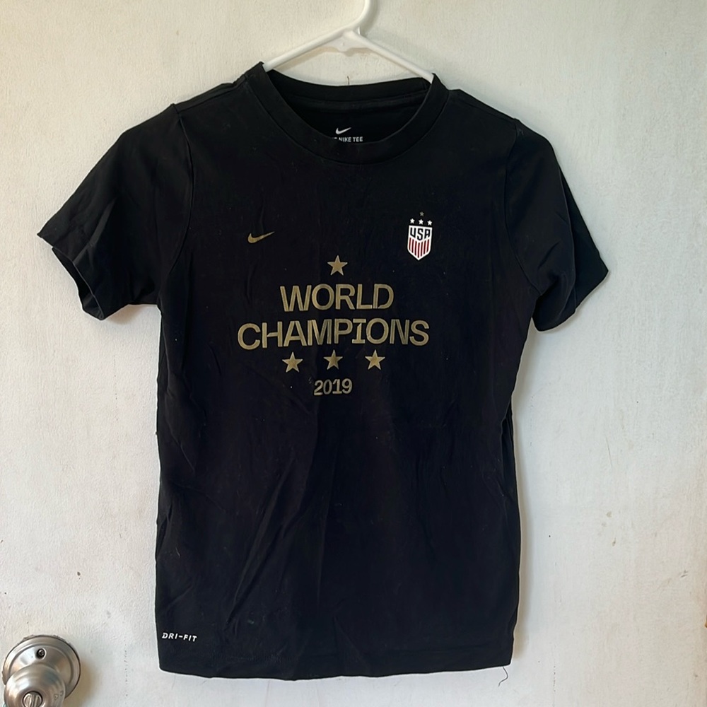 U.S. women’s nike fro fit t shirt
